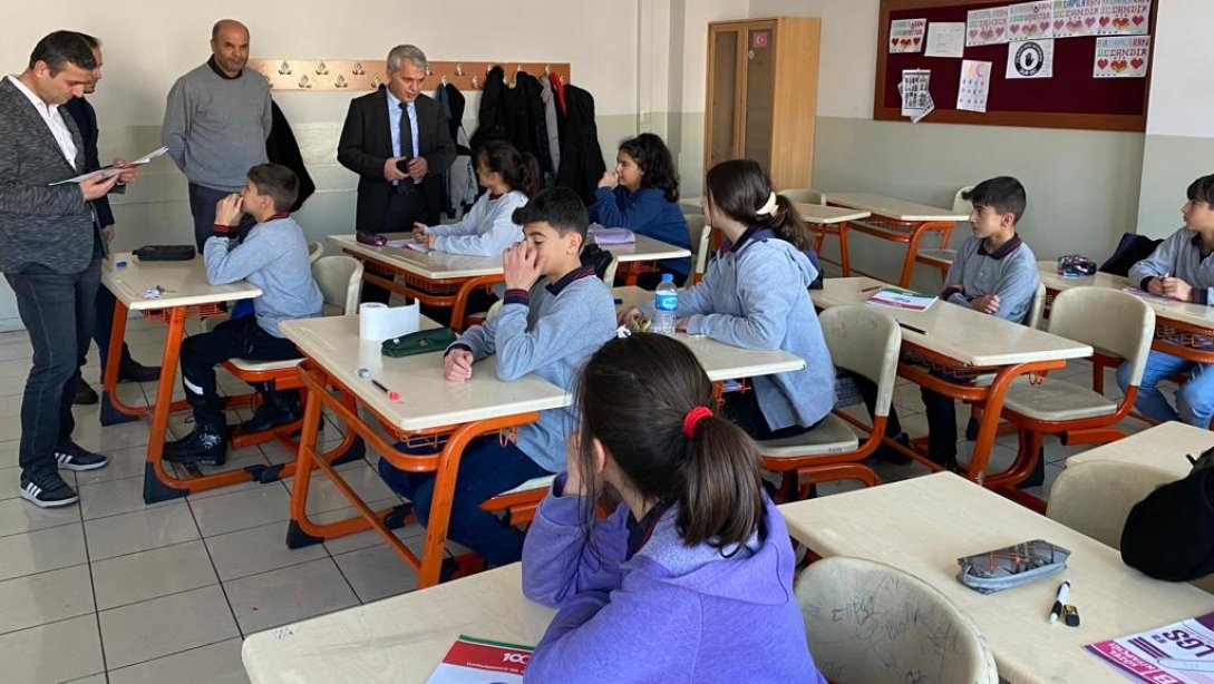 İlçe Milli Eğitim Müdürümüz Sayın Abdurrahman GAZİOĞLU'nun Okul Ziyaretleri Devam Ediyor